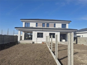 Duplex 4 camere - dormitor la parter - toate utilitatile