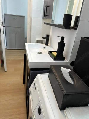 3 camere Girocului 76000 euro 