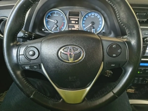 Toyota Auris - imagine 7