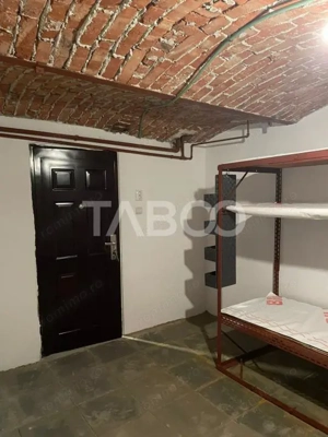 Apartament  105 mpu cu pivnita si loc de parcare zona Centrala - imagine 17
