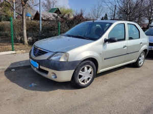 Vand Dacia Logan din 2004 - imagine 5