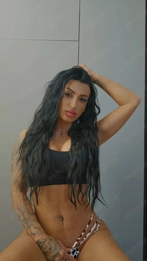  Bruneta siliconata confirm pe watsapp