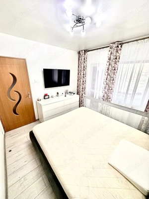 Apartament 3 camere de decomandate etaj 3 amenajat integral cu 2 balcoane - imagine 13