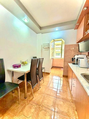 Apartament 3 camere de decomandate etaj 3 amenajat integral cu 2 balcoane - imagine 2