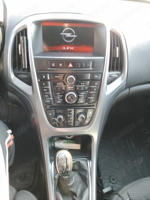 Vand sau schimb cu Nissan ,hyundai 4x4 ,4x2 Opel astra sports tourer  1.6 diesel euro 6 2015 - imagine 9