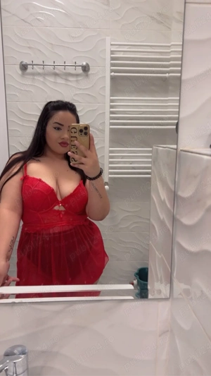 Poze reale , confirm cu tatuajele 