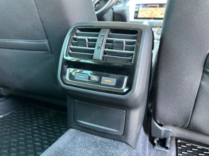 Volkswagen Passat SW 2.0 Diesel 150 CP An 2018 - imagine 18