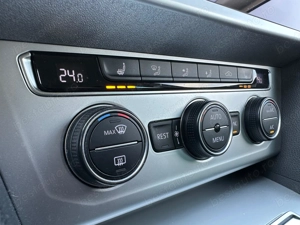 Volkswagen Passat SW 2.0 Diesel 150 CP An 2018 - imagine 19