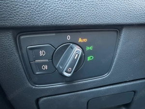 Volkswagen Passat SW 2.0 Diesel 150 CP An 2018 - imagine 20