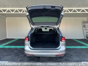 Volkswagen Passat SW 2.0 Diesel 150 CP An 2018 - imagine 12