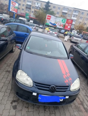 Vând VW Golf 5, an 2006, 2 uși, model sport, motor 1.6 MPI, 102 CP - imagine 5