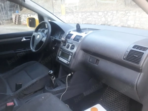 VW Touran 1.9TDI   an 2009 - imagine 5