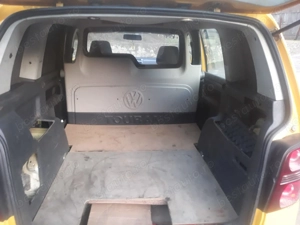 VW Touran 1.9TDI   an 2009 - imagine 4