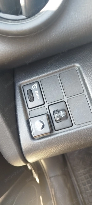 Rav 4 , 2.0 benzina și gaz , 2x4 2011 dec , nu este 4x4, 245.000 km reali carte service full la zi . - imagine 3