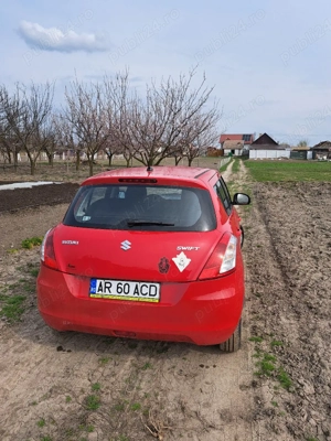 Vând autoturism  Suzuki Swift  inmatriculat  - imagine 2