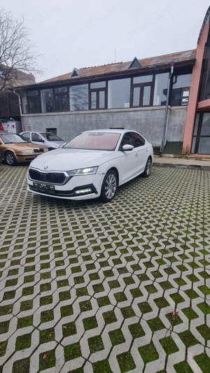 Vând Skoda Octavia  4x4 200 CP -2024 , 30K km  - imagine 5