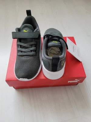 Vand Puma, Pantofi alergare Flyer Runner, Gri, Copii, Nr. 26, Nou, 110 Lei