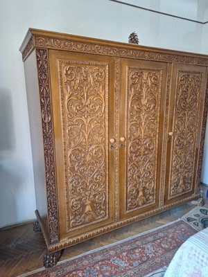 Mobila florentina vintage - sculptata manual din lemn de paltin