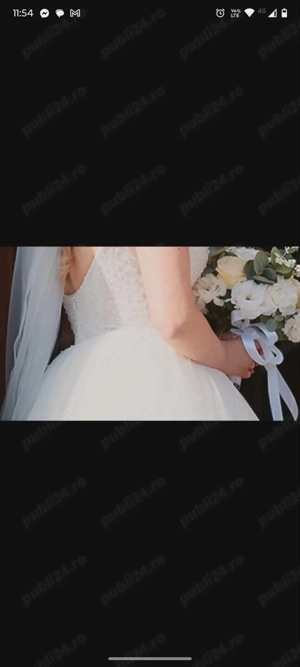 Rochie de mireasa tip printesa - imagine 5