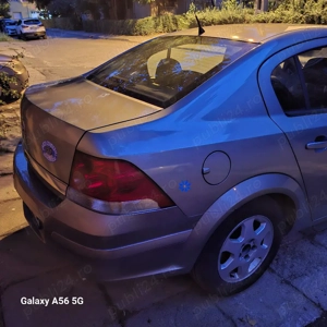 vand autoturism marca opel astra H  - imagine 3