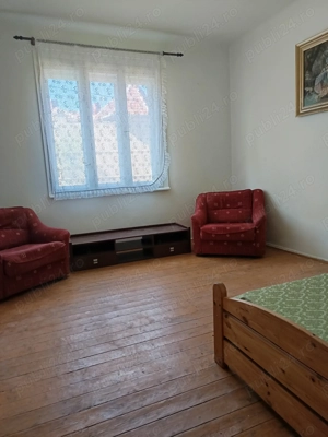 Inchiriez casa 3 camere in Gradiste, singur in curte+gradina - imagine 4