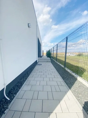 Duplex spatios, 3 camere, 300 mp teren, 80 mp utili- Dumbravita - imagine 20