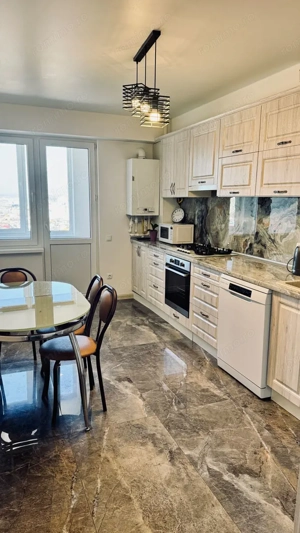 Garsoniera de vanzare cu centrala proprie  in zona Drumul Taberei aproape de metrou favorit