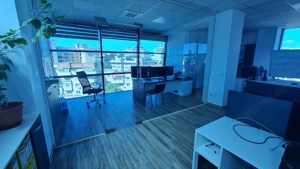 Spațiu birouri modern – 160 mp | Clădire centrală | Open space flexibil
