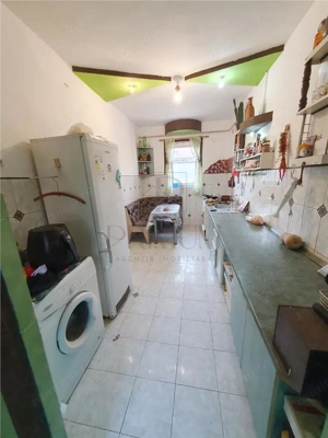 IOSEFIN - 3CAM - SPATIOS - INALT - 2 BAI - CENTRALA AC - APROAPE DE CENTRU - imagine 9