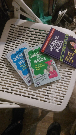 vand carti noi la jumatate de pret