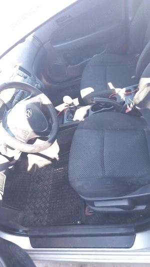 Hyundai i30 1.6 crdi - imagine 4