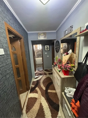 vand apartament 2 camere 