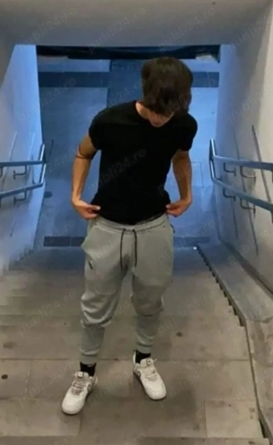 Salut Alex bisexual party