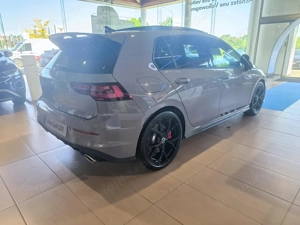 Volkswagen Golf 8 GTI Clubsport 2025 - imagine 2