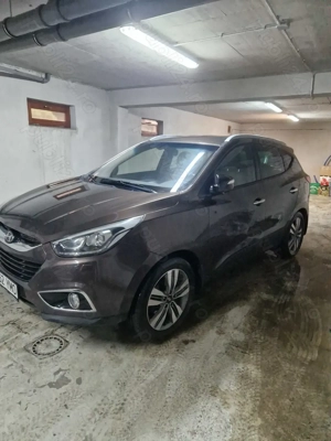 Hyundai ix35  AWD noiembrie 2014, unic proprietar, 133,000 km, garaj, stare foarte buna - imagine 2