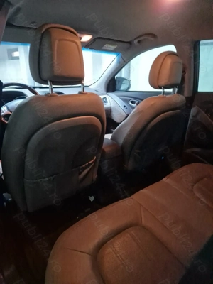 Hyundai ix35  AWD noiembrie 2014, unic proprietar, 133,000 km, garaj, stare foarte buna - imagine 6