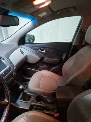 Hyundai ix35  AWD noiembrie 2014, unic proprietar, 133,000 km, garaj, stare foarte buna - imagine 9