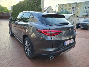 Alfa Romeo Stelvio 2.0 Turbo 16V AT8-Q4 Sprint - imagine 8
