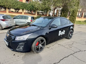 Închiriez auto de la 100 lei zi