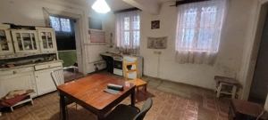 Oportunitate de Investiție Ultracentrală: Apartament la demisol cu 2 Camere și Potențial Excelent  - imagine 4
