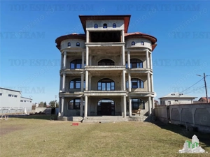 Vila 1Decembrie, vav Lidl, p+3, 900 mp curte