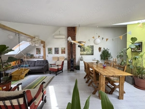 Casă în zona centrală( spatiu comercial casa de locuit) singur in curte - imagine 3