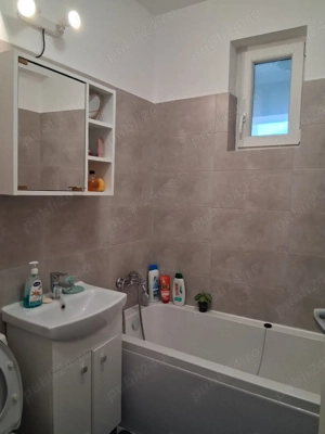 Proprietar inchiriez garsoniera