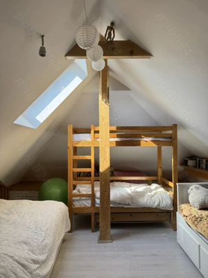 Casă în zona centrală( spatiu comercial casa de locuit) singur in curte - imagine 7