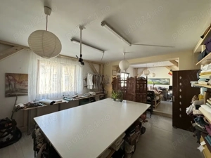 Casă în zona centrală( spatiu comercial casa de locuit) singur in curte - imagine 10