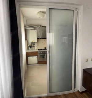 Apartament 2 camere pe malul Deltei Vacaresti, la 7 min de Mall SunPlaza, metrou - imagine 8