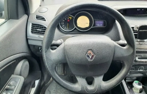 Vanzare Renault Megane 3, 1.6 16V 110 CP, an 2009, 132000 km, 3800 euro - imagine 7