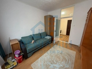 Garsoniera 21mp cartier Tractorul la etajul 2 cu baie si bucatarie