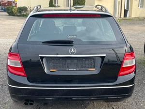 vand sau schimb Mercedes C200 CDI SW BlueEFFICIENCY Avantg.AMG 136cp Automatic Euro 5 buy back - imagine 6