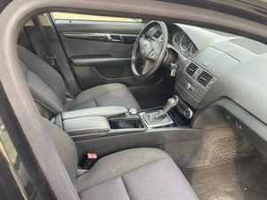 vand sau schimb Mercedes C200 CDI SW BlueEFFICIENCY Avantg.AMG 136cp Automatic Euro 5 buy back - imagine 10